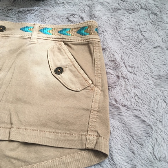 BOGO | HOLLISTER | Jean Shorts - Picture 3 of 5